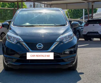 Nissan Note 2019 beschikbaar voor verhuur in Larnaca, met een kilometerlimiet van onbeperkt.