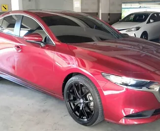 Mazda 3 2023 beschikbaar voor verhuur op luchthaven Bangkok Suvarnabhumi, met een kilometerlimiet van onbeperkt.