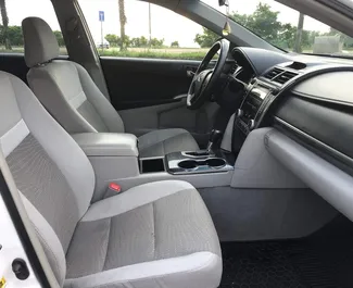 Toyota Camry 2012 met Vooraandrijving systeem, beschikbaar in Batumi.