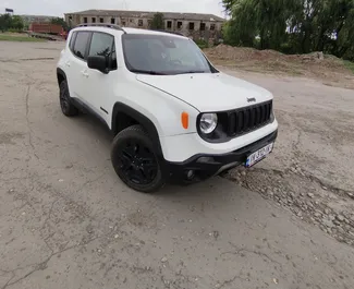 Vooraanzicht van een huurauto Jeep Renegade in Koetaisi, Georgië ✓ Auto #11179. ✓ Transmissie Automatisch TM ✓ 3 beoordelingen.