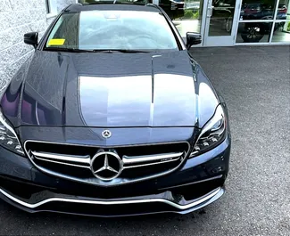 Vooraanzicht van een huurauto Mercedes-Benz CLS53 AMG in Tbilisi, Georgië ✓ Auto #11306. ✓ Transmissie Automatisch TM ✓ 0 beoordelingen.