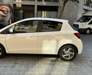 Huur een Toyota Yaris in Barcelona Spanje