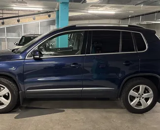 Autohuur Volkswagen Tiguan 2015 in in Spanje, met Diesel brandstof en 140 pk ➤ Vanaf 50 EUR per dag.