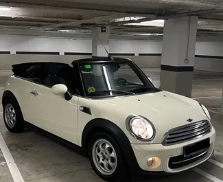 Verhuur Mini Cooper Cabrio. Comfort, Premium, Cabriolet Auto te huur in Spanje ✓ Borg van Borg van 500 EUR ✓ Verzekeringsmogelijkheden TPL, Diefstal, Buitenland.