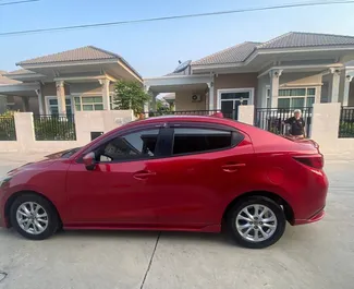 Autohuur Mazda 2 2019 in in Thailand, met Benzine brandstof en  pk ➤ Vanaf 1244 THB per dag.