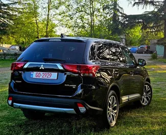 Verhuur Mitsubishi Outlander. Comfort, Crossover Auto te huur in Georgië ✓ Borg van Zonder Borg ✓ Verzekeringsmogelijkheden TPL, Passagiers, Diefstal, Jonge.