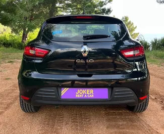 Vooraanzicht van een huurauto Renault Clio 4 in Budva, Montenegro ✓ Auto #6699. ✓ Transmissie Automatisch TM ✓ 1 beoordelingen.