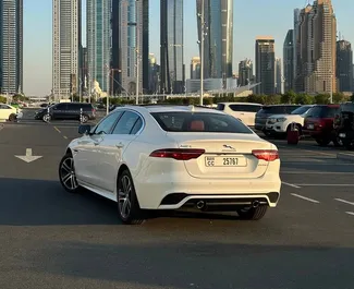 Autohuur Jaguar XE Long #11298 Automatisch in Dubai, uitgerust met 2,0L motor ➤ Van Andry in de VAE.