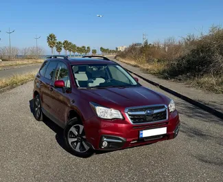 Vooraanzicht van een huurauto Subaru Forester in Batumi, Georgië ✓ Auto #11383. ✓ Transmissie Automatisch TM ✓ 0 beoordelingen.