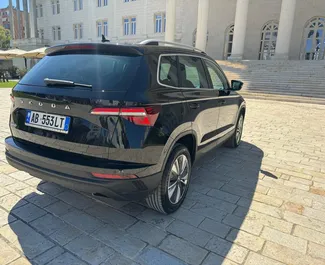 Autohuur Skoda Karoq 2024 in in Albanië, met Benzine brandstof en  pk ➤ Vanaf 60 EUR per dag.