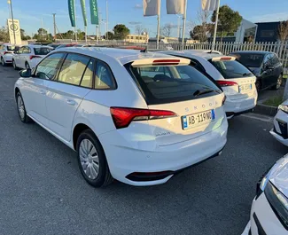 Verhuur Skoda Scala. Comfort Auto te huur in Albanië ✓ Borg van Borg van 200 EUR ✓ Verzekeringsmogelijkheden TPL, CDW, Buitenland.