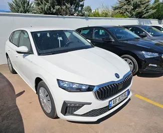 Vooraanzicht van een huurauto Skoda Scala op de luchthaven van Tirana, Albanië ✓ Auto #11516. ✓ Transmissie Handmatig TM ✓ 0 beoordelingen.