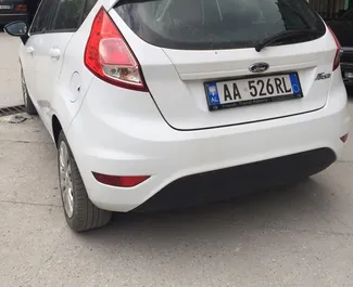 Autohuur Ford Fiesta 2017 in in Albanië, met Benzine brandstof en  pk ➤ Vanaf 10 EUR per dag.