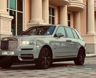 Autohuur Rolls-Royce Cullinan #11357 Automatisch in Dubai, uitgerust met 6,5L motor ➤ Van Andrei in de VAE.