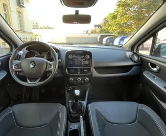 Autohuur Renault Clio 5 2018 in in Tsjechië, met Diesel brandstof en 75 pk ➤ Vanaf 34 EUR per dag.