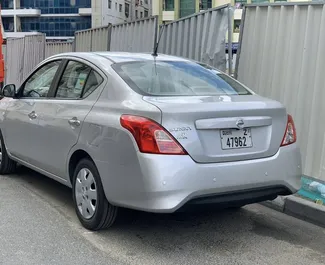 Autohuur Nissan Sunny #11540 Automatisch op de internationale luchthaven van Dubai, uitgerust met 1,5L motor ➤ Van Feruzkhon in de VAE.