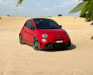 Vooraanzicht van een huurauto Abarth 695 Cabrio in Dubai, Verenigde Arabische Emiraten ✓ Auto #11384. ✓ Transmissie Automatisch TM ✓ 0 beoordelingen.