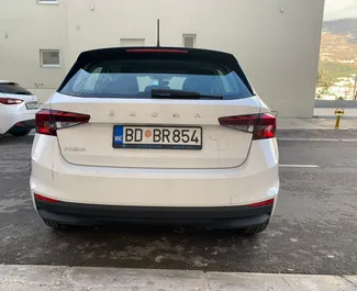 Skoda Fabia 2023 beschikbaar voor verhuur in Budva, met een kilometerlimiet van onbeperkt.