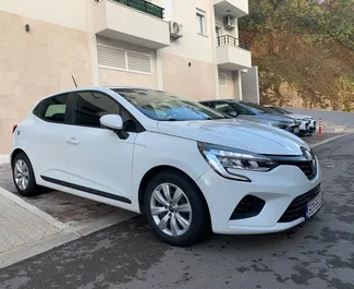 Diesel motor van 1,5L van Renault Clio 5 2019 te huur in Budva.