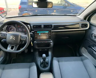 Verhuur Citroen C3. Economy, Comfort, Crossover Auto te huur in Montenegro ✓ Borg van Zonder Borg ✓ Verzekeringsmogelijkheden TPL, CDW, SCDW, Passagiers, Buitenland.