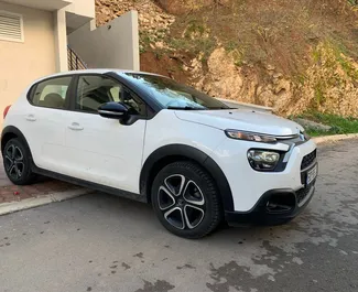 Diesel motor van 1,5L van Citroen C3 2021 te huur in Budva.