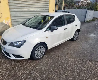 Vooraanzicht van een huurauto SEAT Ibiza in Tirana, Albanië ✓ Auto #11307. ✓ Transmissie Handmatig TM ✓ 0 beoordelingen.