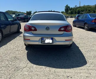 Vooraanzicht van een huurauto Volkswagen Passat-CC in Durrës, Albanië ✓ Auto #11529. ✓ Transmissie Automatisch TM ✓ 0 beoordelingen.