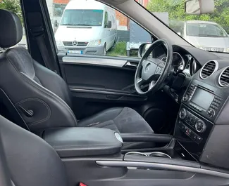 Mercedes-Benz ML350 2009 beschikbaar voor verhuur in Tirana, met een kilometerlimiet van onbeperkt.