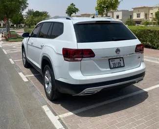 Verhuur Volkswagen Atlas. Comfort, Premium, Crossover Auto te huur in de VAE ✓ Borg van Zonder Borg ✓ Verzekeringsmogelijkheden TPL, SCDW, Passagiers, Diefstal, Geen storting.