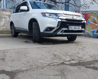 Verhuur Mitsubishi Outlander. Comfort, Crossover Auto te huur in Georgië ✓ Borg van Zonder Borg ✓ Verzekeringsmogelijkheden TPL, Diefstal.