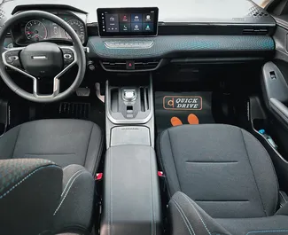 Interieur van Haval Jolion te huur in de VAE. Een geweldige auto met 5 zitplaatsen en een Automatisch transmissie.