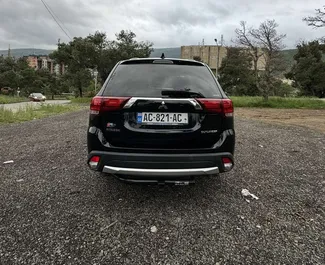 Mitsubishi Outlander 2017 met Aandrijving op alle wielen systeem, beschikbaar in Tbilisi.