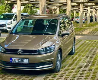 Autohuur Volkswagen Touran 2020 in in Montenegro, met Diesel brandstof en 140 pk ➤ Vanaf 50 EUR per dag.