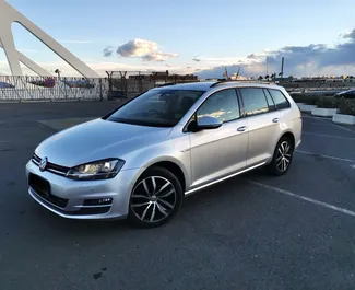 Diesel motor van 2,0L van Volkswagen Golf Variant 2014 te huur in Barcelona.