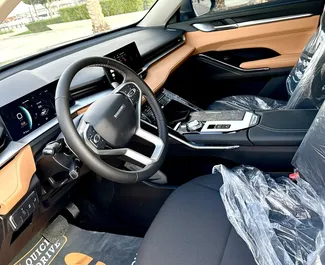 Benzine motor van L van Haval H6 2024 te huur in Dubai.