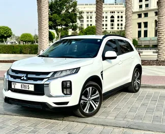 Benzine motor van 2,0L van Mitsubishi ASX 2024 te huur in Dubai.