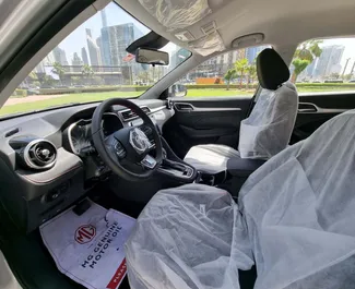 Benzine motor van 1,5L van MG ZS 2023 te huur in Dubai.
