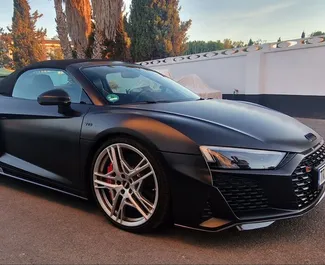 Vooraanzicht van een huurauto Audi R8 in Alicante, Spanje ✓ Auto #11727. ✓ Transmissie Automatisch TM ✓ 0 beoordelingen.