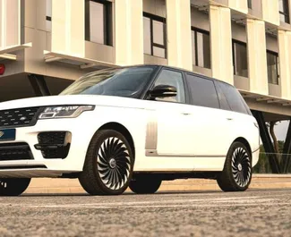 Vooraanzicht van een huurauto Land Rover Range Rover in Alicante, Spanje ✓ Auto #11734. ✓ Transmissie Automatisch TM ✓ 0 beoordelingen.