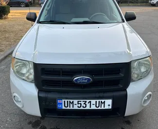 Vooraanzicht van een huurauto Ford Escape in Tbilisi, Georgië ✓ Auto #11897. ✓ Transmissie Automatisch TM ✓ 0 beoordelingen.