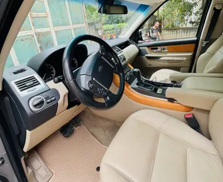 Benzine motor van 5,0L van Land Rover Range Rover Sport 2013 te huur in Tbilisi.