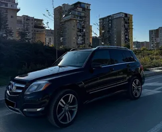 Diesel motor van 2,2L van Mercedes-Benz GLK 2013 te huur in Tirana.