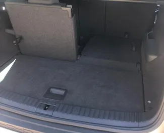 Skoda Kodiaq 2019 beschikbaar voor verhuur in Becici, met een kilometerlimiet van onbeperkt.