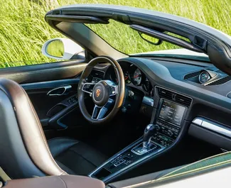 Verhuur Porsche 911 Carrera S Cabrio. Premium, Luxe, Cabriolet Auto te huur in Montenegro ✓ Borg van Borg van 5000 EUR ✓ Verzekeringsmogelijkheden TPL, Passagiers, Diefstal.