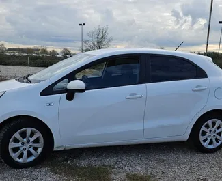 Autohuur Kia Rio #11861 Handmatig op de luchthaven van Tirana, uitgerust met 1,4L motor ➤ Van Regont in Albanië.