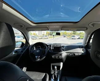 Verhuur Volkswagen Tiguan. Comfort, Crossover Auto te huur in Albanië ✓ Borg van Borg van 200 EUR ✓ Verzekeringsmogelijkheden TPL.