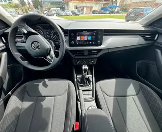 Autohuur Skoda Scala 2024 in in Albanië, met Benzine brandstof en  pk ➤ Vanaf 28 EUR per dag.