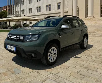 Autohuur Dacia Duster 2022 in in Albanië, met Diesel brandstof en  pk ➤ Vanaf 35 EUR per dag.