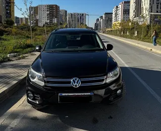Autohuur Volkswagen Tiguan 2014 in in Albanië, met Benzine brandstof en 90 pk ➤ Vanaf 32 EUR per dag.