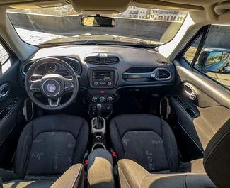 Jeep Renegade 2016 met Aandrijving op alle wielen systeem, beschikbaar in Batumi.
